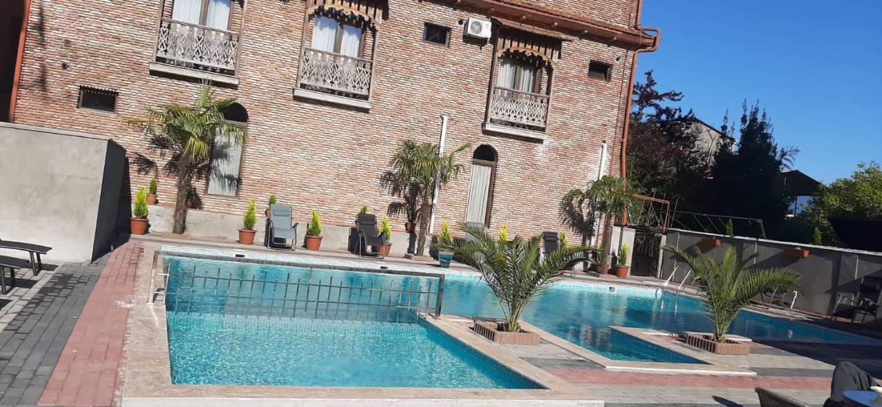 Magnolia Hotel Agmashenebeli Кобулеті Екстер'єр фото